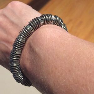 Silver stretch bracelet.